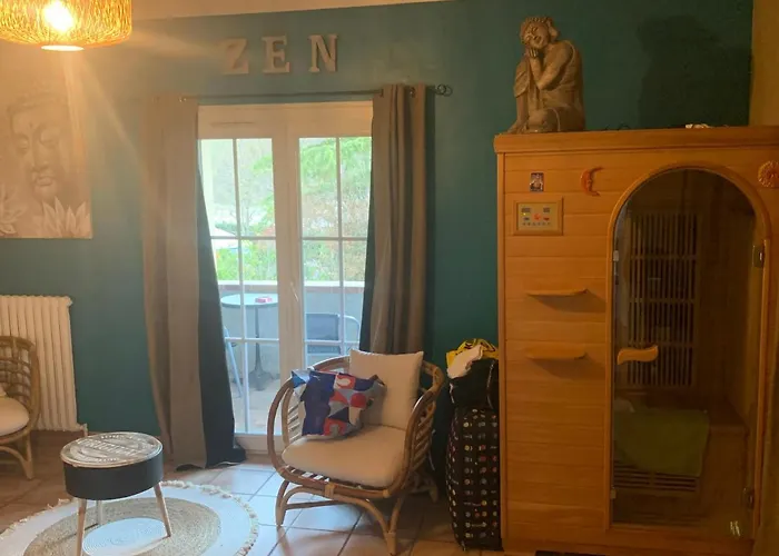 Bastide Du Bonheur Saint Donat 4*