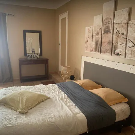 Bastide Du Bonheur Saint Donat Bed and breakfast