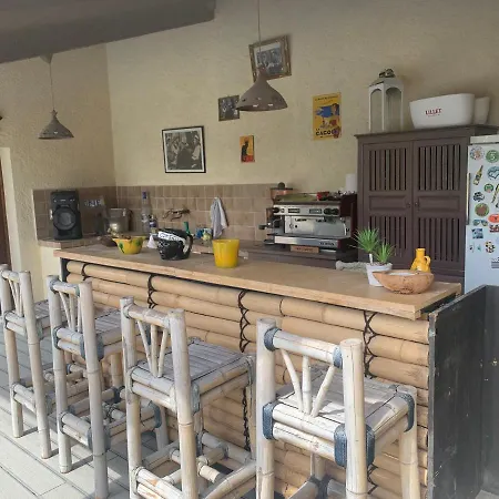 Bed & Breakfast Bastide Du Bonheur Saint Donat 4*