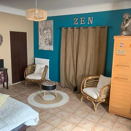 住宿加早餐酒店 Bastide Du Bonheur Saint Donat 4*