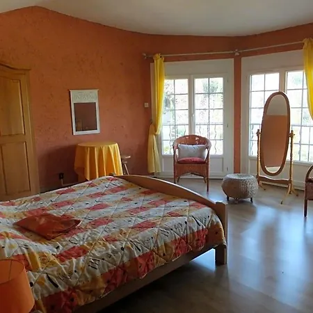 Bastide Du Bonheur Saint Donat 4*