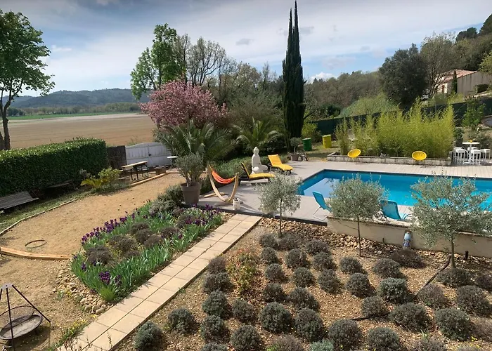 Bed & Breakfast Bastide Du Bonheur Saint Donat 4*