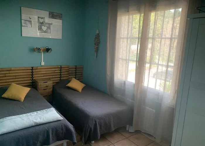 Bastide Du Bonheur Saint Donat Bed & Breakfast